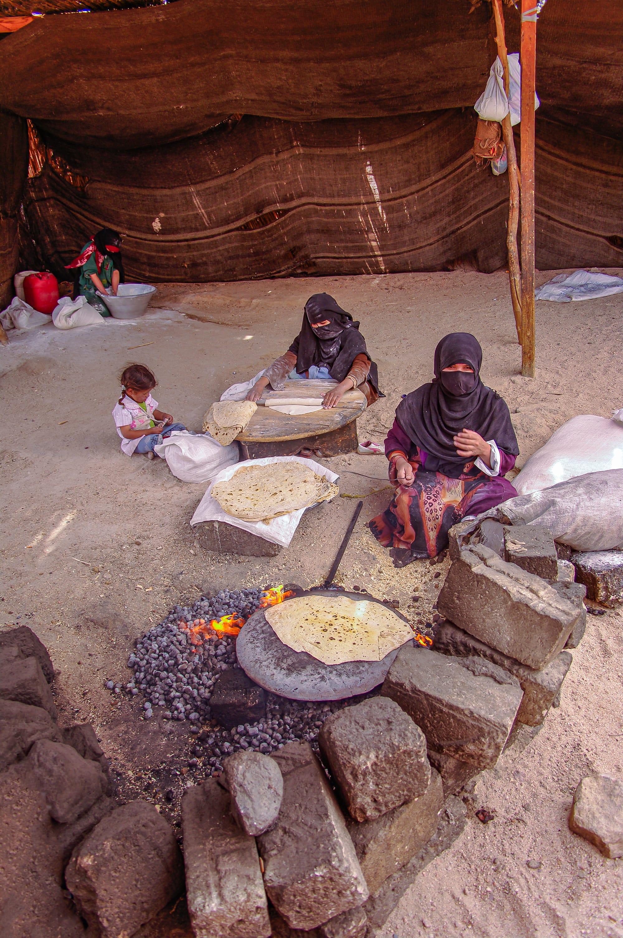 Поселение бедуинов в пустыне