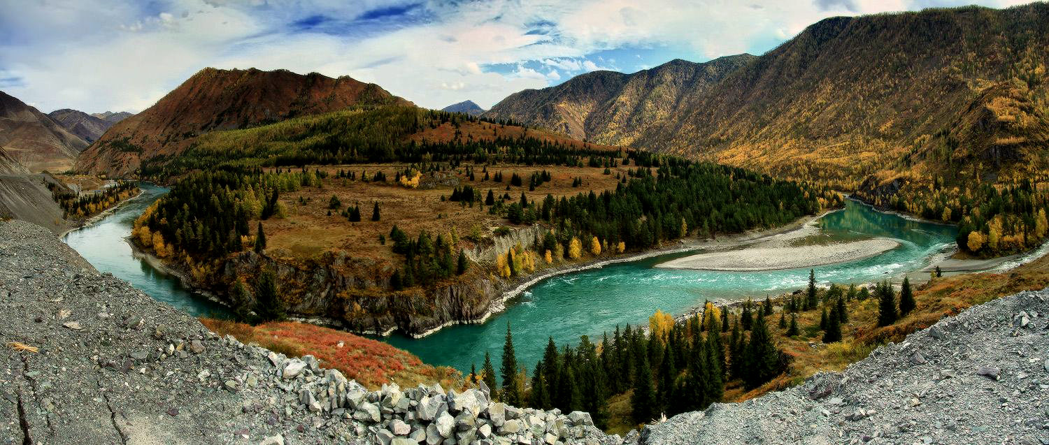 Горно-Алтайск и река Катунь