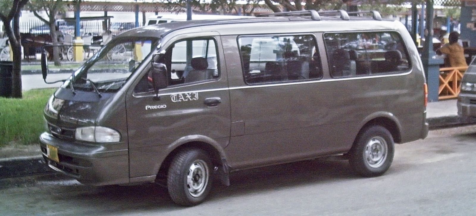 Такси на улицах Нассау