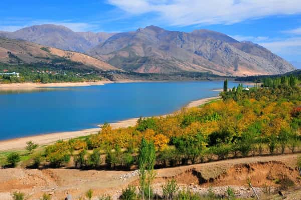 В горы из Ташкента: водохранилище Чарвак, Большой Чимган и Институт Солнца
