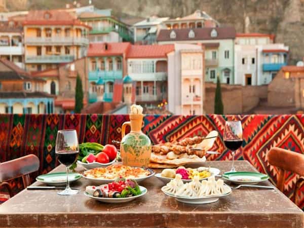Тбилиси - улочки, вино и хачапури
